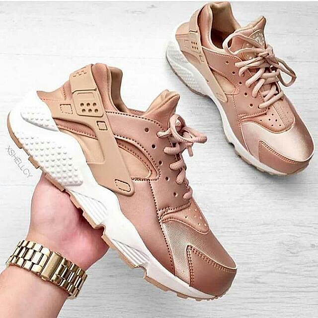 black and rose gold huaraches